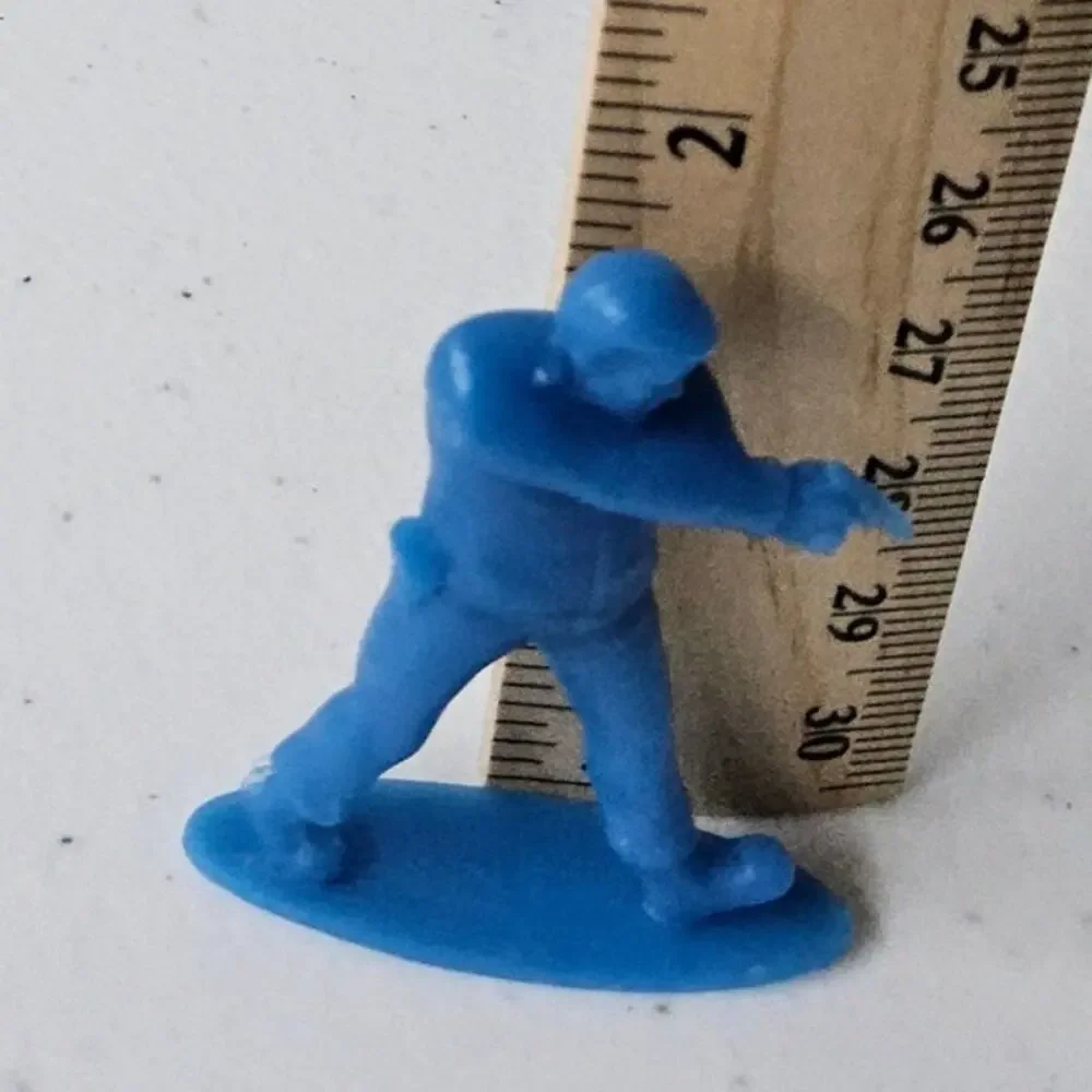 Vintage Blue plastic Figure Police Officer‎ Man Solider With Pistol